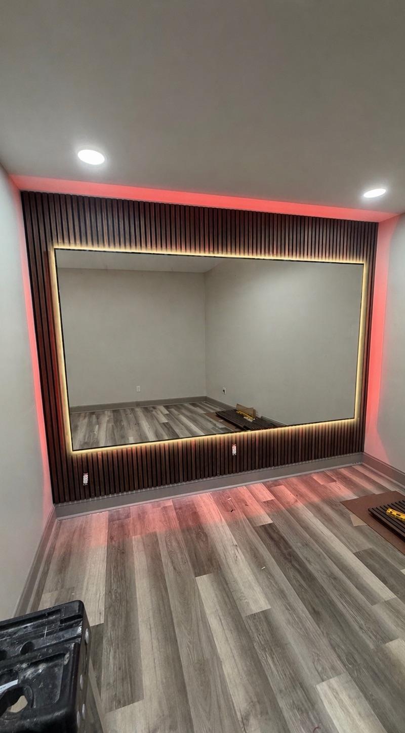 Slat Panel wall with Led Backlit Mirror